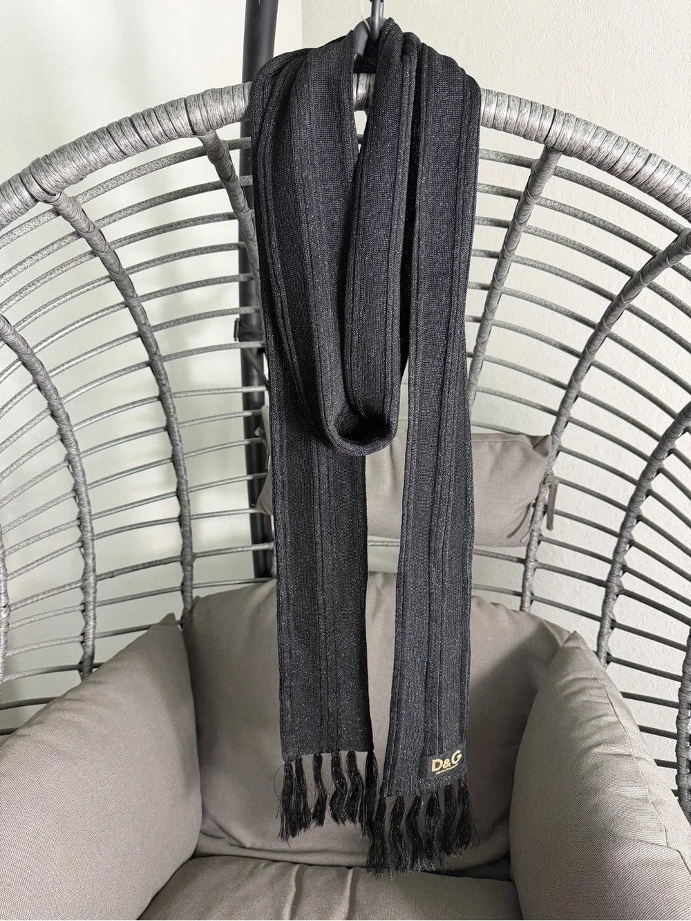 Dolce & Gabbana Black Ribbed Scarf with D&G Logo